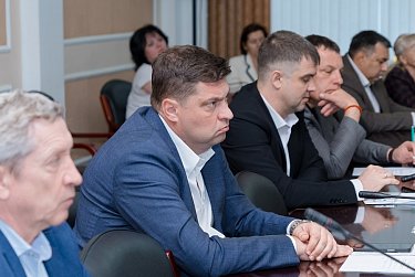 Депутаты оценили работу Уполномоченного по правам ребенка